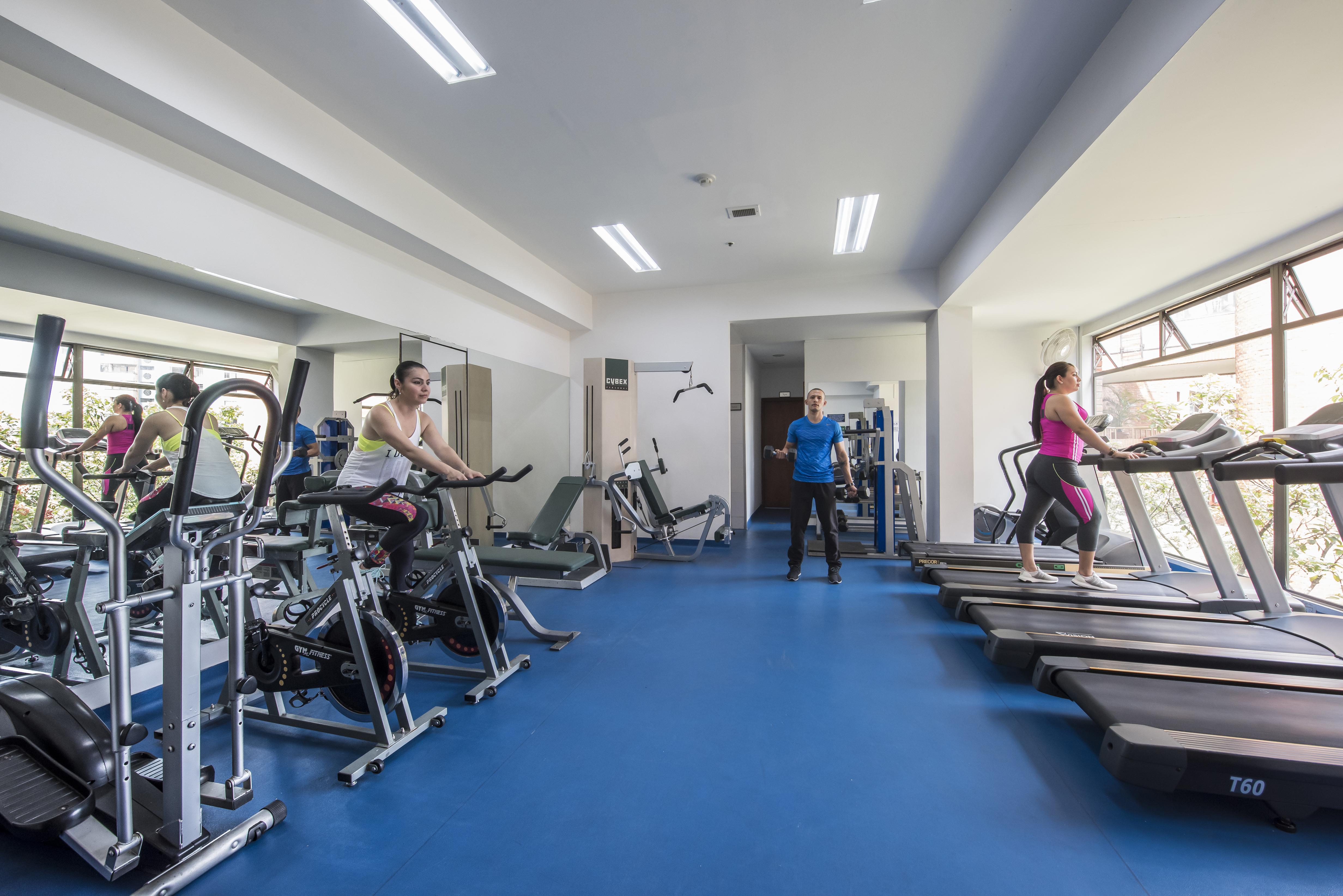 Hotel Dann Carlton Belfort Medellín Exteriér fotografie The gym at the University of Nicosia