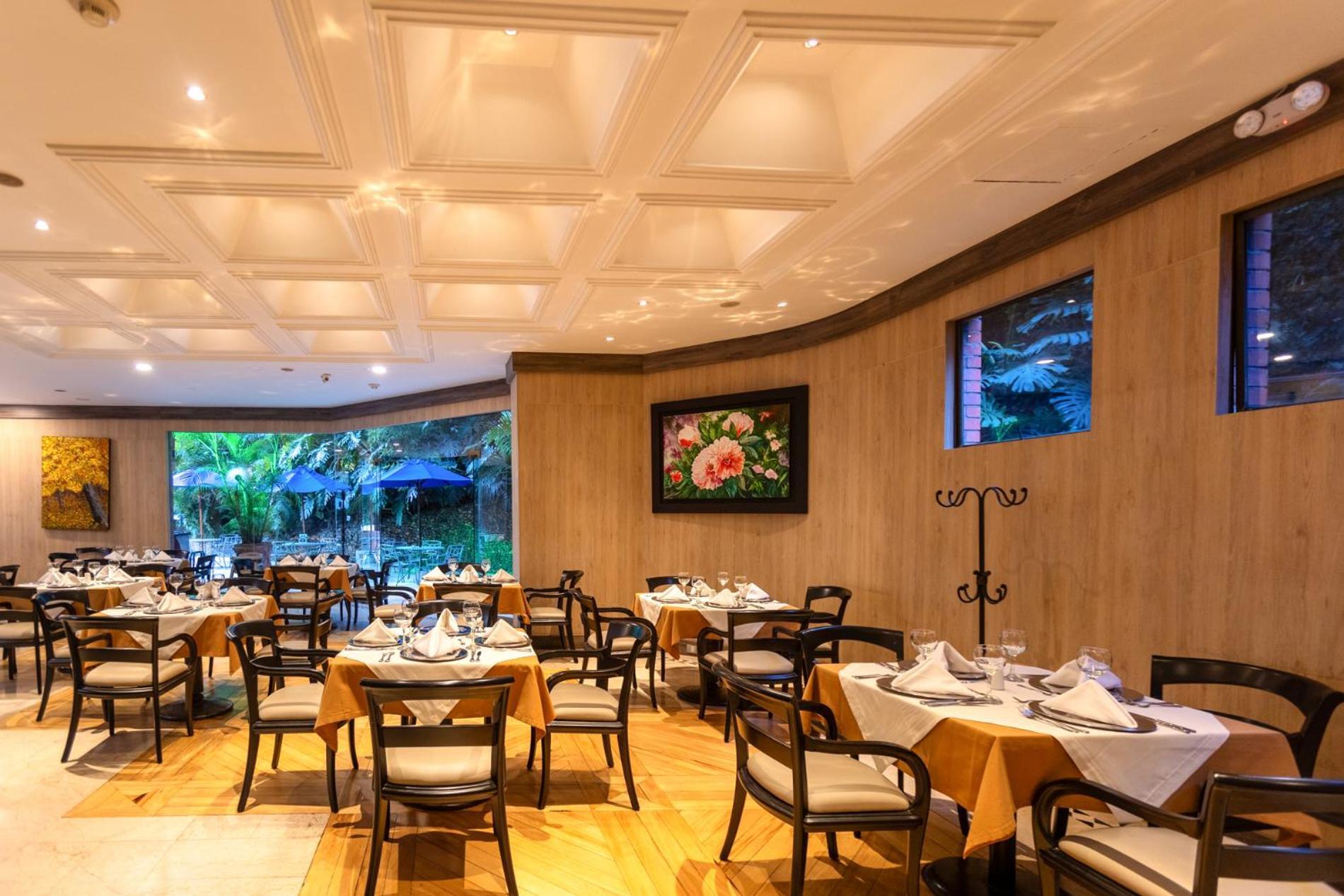 Hotel Dann Carlton Belfort Medellín Exteriér fotografie Restaurant